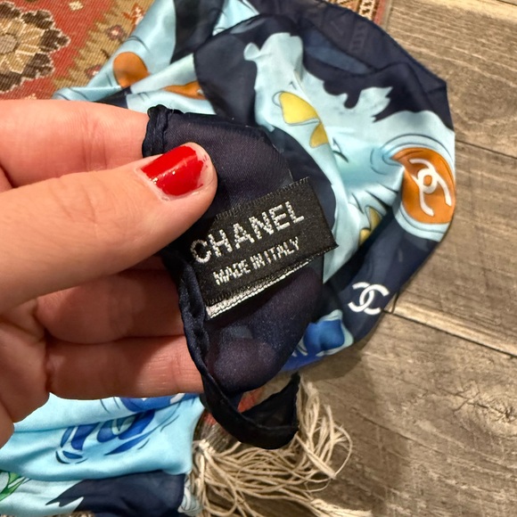 Vintage Chanel Silk Shawl Scarf - Picture 4 of 5